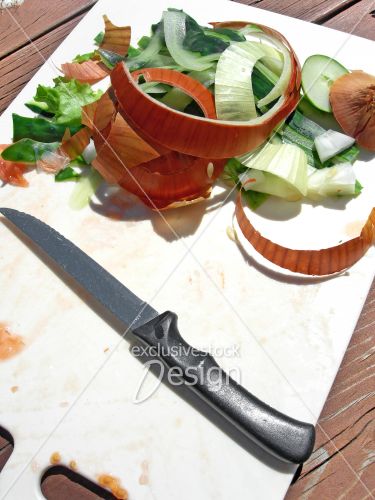 Restants légumes planche découper